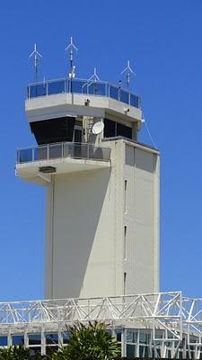 Tour de contrôle de l'aéroport Roland Garros de la Réunion