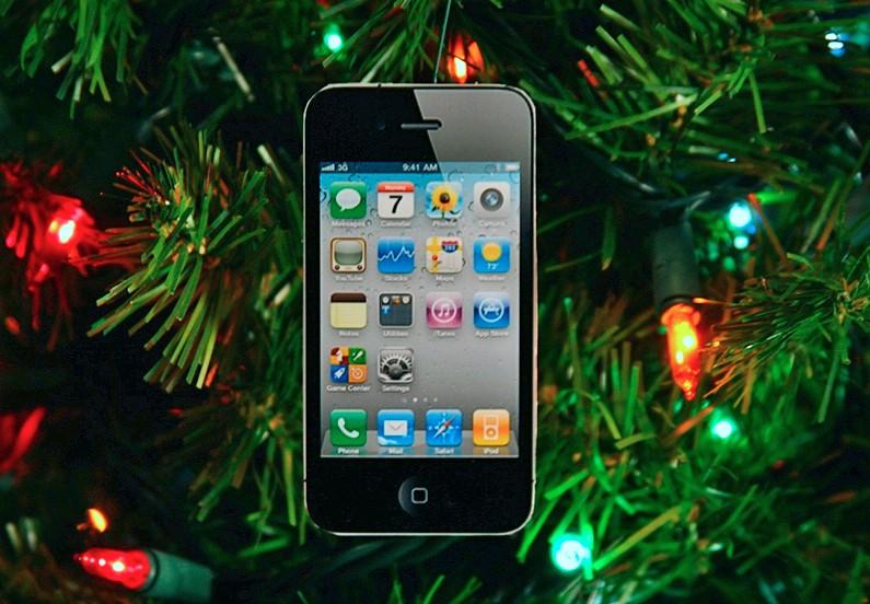 il_fullxfull.201153579 Décorez votre sapin avec des iPhone 4