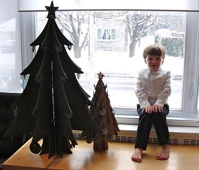 La saga du sapin en carton recycle Cascades - suite ...et fin heureuse ! La saga du sapin en carton recycle Cascades - suite ...et fin heureuse !