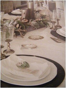 J - 3 ... Dresser
(crédit photo magazine Jeanne d'Arc Liv... DSCF5353