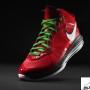 Ho10_NA_ChristmasDay_Footwear_LeBron_3Quarter_1330 Jingle bells