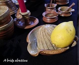 La potière de l'atelier de la Borne (18250) La potière de l'atelier de la Borne (18250)