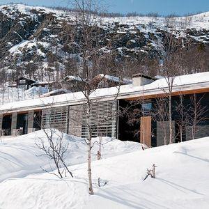 EN MONTAGNE,ILY A...DES CHALET...SAISON 2 7da2cc55et_ext