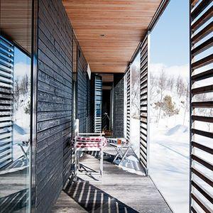 EN MONTAGNE,ILY A...DES CHALET...SAISON 2 7da2cc1339rrasse