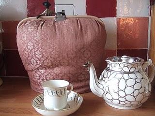 The haunted tea-cosy @ Edward Gorey