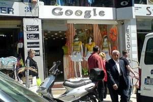 Des magasins Google qui vendent des légumes et des vêtements