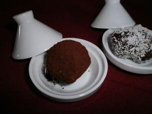 Truffes au chocolat : café, noix de coco ou spéculoos PC270083