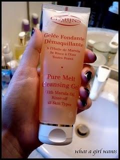 Du démaquillant en gelée, c'est chez Clarins Du démaquillant en gelée, c'est chez Clarins
