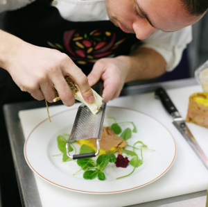Dressage de l'assiette de foie gras