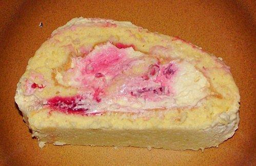Bûche framboises et mousse au chocolat blanc buche-framboise-chocolat-blanc--2-.JPG