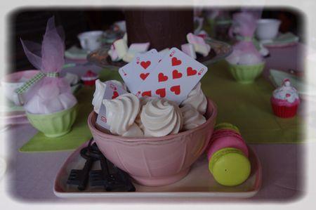 Prenons le thé..., avec Alice... alice_019_modifi__1