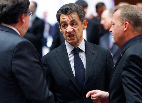 Le-president-francais-Nicolas-Sarkozy-discute-avec-le-Pr.jpeg