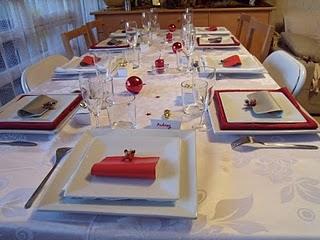 Ma table de Noel, en rouge et blanc!