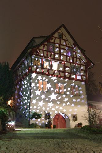 On va leur dire.....à l'année prochaine! 22 maisons illuminées pour Noël
