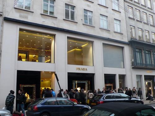 London – Liberty & Bond Street : I queue, you queue,… (*) queues-01