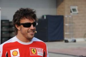 Alonso menace les paparazzi !