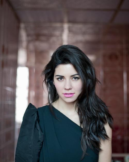 Marina Diamondis égerie pour Max factor -Marina-Diamandis-Marina-and-the-Diamonds-marina-and-the-di.jpg