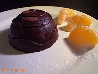 Bombe chocolat, mandarine & praliné croustillant