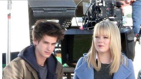 Spider-Man 3D ... La photo du fameux baiser Spider-Man 3D ... La photo du fameux baiser