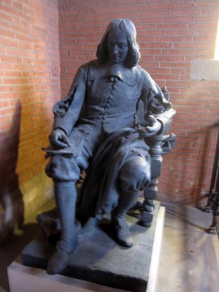 musee-augustins-toulouse-statue-etage.JPG