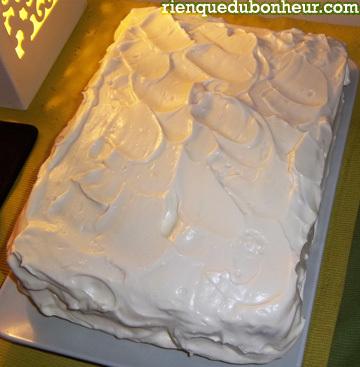 Délice à l’érable et sa neige gourmande : génoises vanillées, mousse au sirop d’érable, glaçage au sirop d’érable delice-au-sirop-d-erable