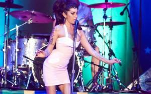amy brazil 300x187 Amy Winehouse: Le retour !
