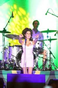 amy brazil 8 198x300 Amy Winehouse: Le retour !