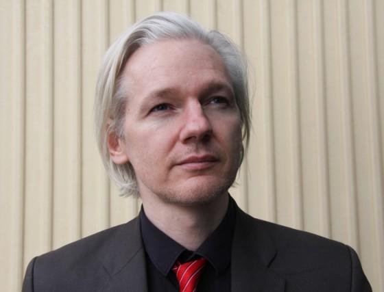 Une interview de Julian Assange demain sur France-Info dés 7h15