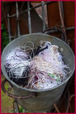 Connaissez-vous l'astuce de récupérer les fils de couture... Connaissez-vous l'astuce de récupérer les fils de couture...