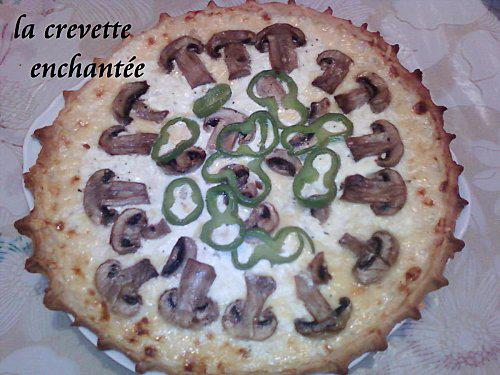 Pizza blanche croustillante aux poivrons et champignons de paris Photo0257ss