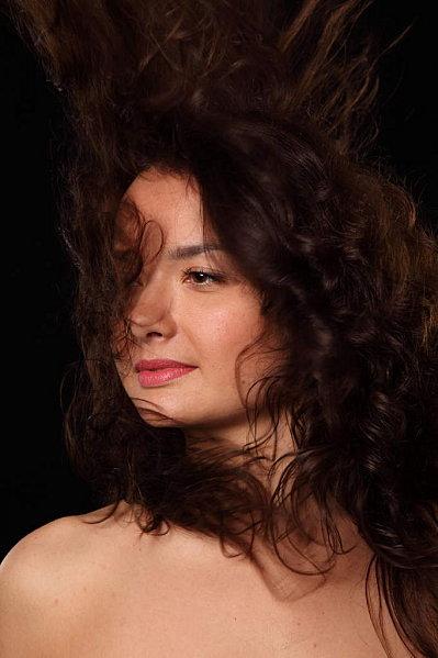 Pour amplifier les effets des soins pour les cheveux 0008605095U-1024x1280.jpg