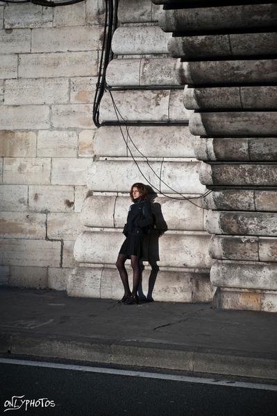 Pèle-Mêle. Bord de Seine et Marche aux flambeaux. bain-de-soleil