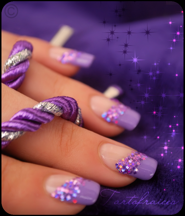 http://tartofraises.nailblogs.net/nailart/paillettecarre/paillettesCarre_2.png