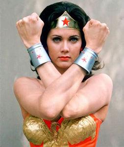 Je suis une Wonder Woman... 4c72605274ec0262_wonder_woman