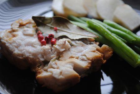 Poisson aux baies roses sur lit de Topinambours PoissonTopi3