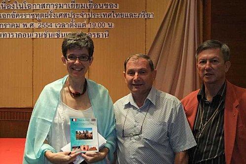17 janvier 2011. L’Ambassadeur de France est à Udonthani DSCF8335