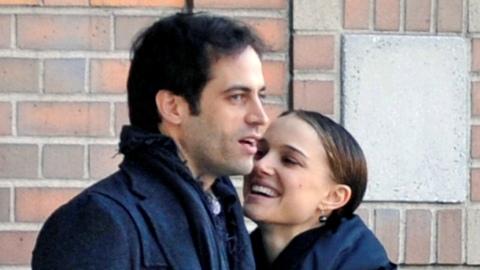 Natalie Portman ... Son fiancé voulait coucher avec elle pendant le tournage de Black Swan Natalie Portman ... Son fiancé voulait coucher avec elle pendant le tournage de Black Swan
