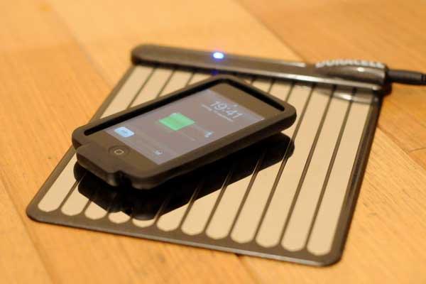 Duracell My Grid : un nouveau mode de recharge pour vos téléphones mobiles. duracell myGrid chargeur mobile a conduction