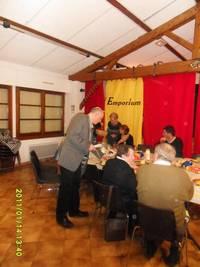 Un buffet de rois… 167294_160151527366117_100001138124703_284799_5037840_n.1295117892.jpg