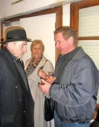 Un buffet de rois… 163745_160262800688323_100001138124703_285372_5158875_n.1295117669.jpg