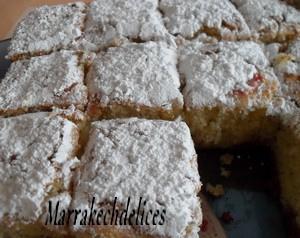 Gâteau rapide au yaourt framboise et amandes Gâteau rapide au yaourt framboise et amandes