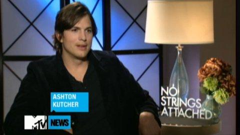 Ashton kutcher ... il parle des scènes de sexe dans son nouveau film Ashton kutcher ... il parle des scènes de sexe dans son nouveau film