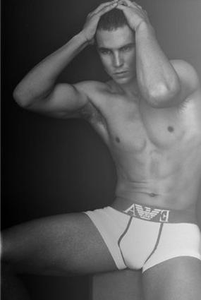 rafael nadal pour armani.