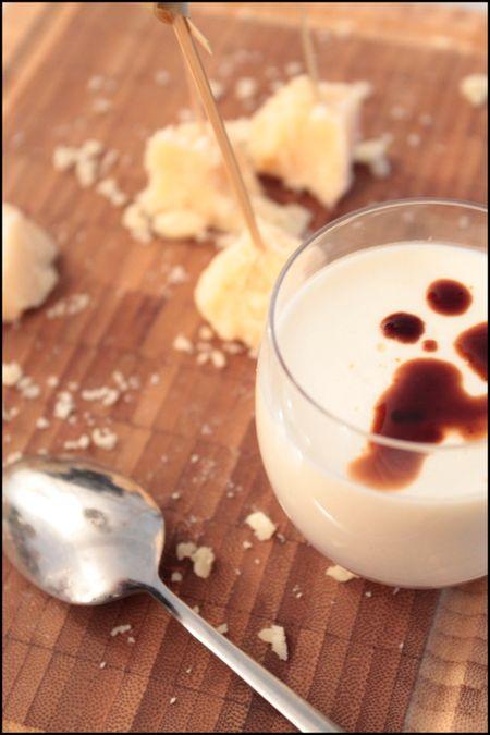 Pana cotta au parmesan parmigiano regianno
