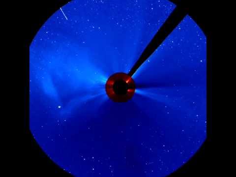 En vidéo : trous coronaux et pluie de plasma à la surface du Soleil Image de prévisualisation YouTube