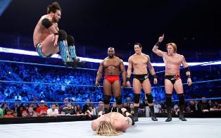 The Corre triomphe face à Edge Le Champion du Monde Poids Lourds de la WWE succombe face à The Corre de Wade Barrett