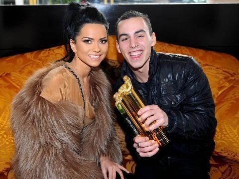 NRJ Music Awards 2011 ... et le meilleur fan est ... Kennie Chretien NRJ Music Awards 2011 ... et le meilleur fan est ... Kennie Chretien