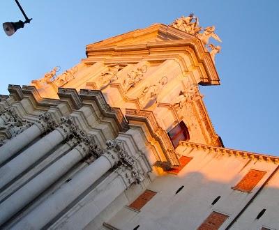 Jean ruisselant d'or liquide ... Jean ruisselant d'or liquide ...