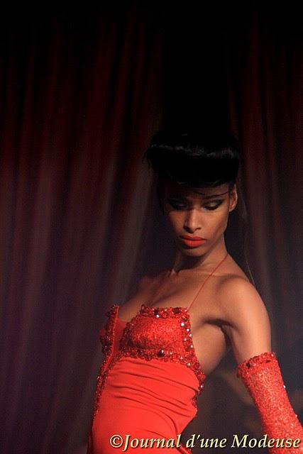 Dans les coulisses du défilé Haute Couture Printemps-Eté 2011 Eva Minge Dans les coulisses du défilé Haute Couture Printemps-Eté 2011 Eva Minge