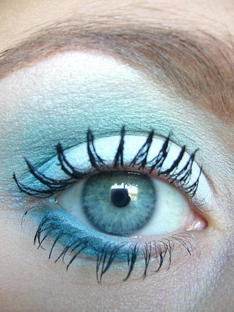 Maquillage du jour en Bleu Givenchy